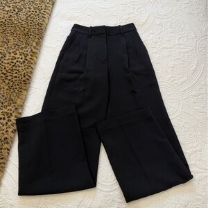 Aritzia black effortless pants 🖤 00